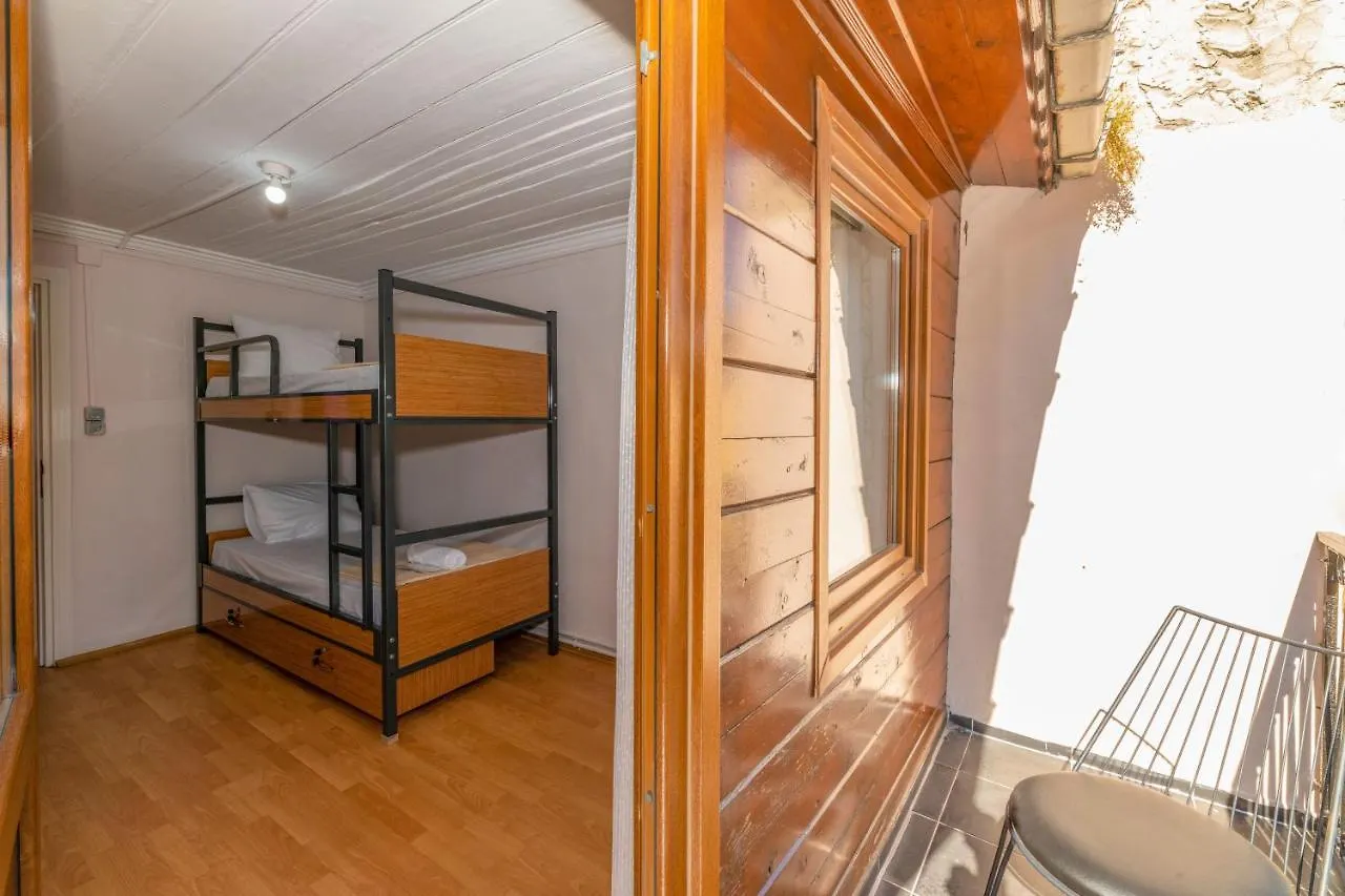 Taksim Wooden House Hostel Istambul
