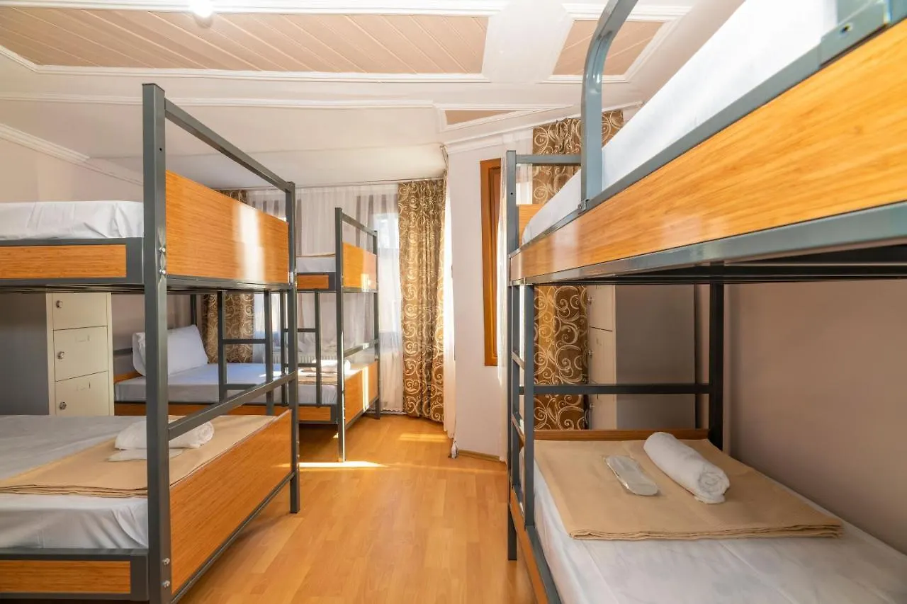 Taksim Wooden House Hostel Istambul